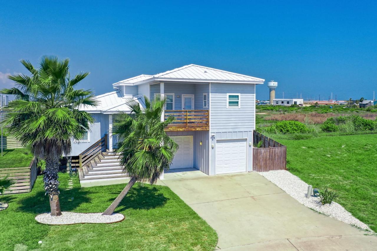 Paradise Pointe *